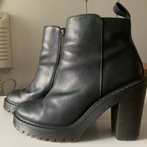 Dr. Martens Magdalena heeled boots